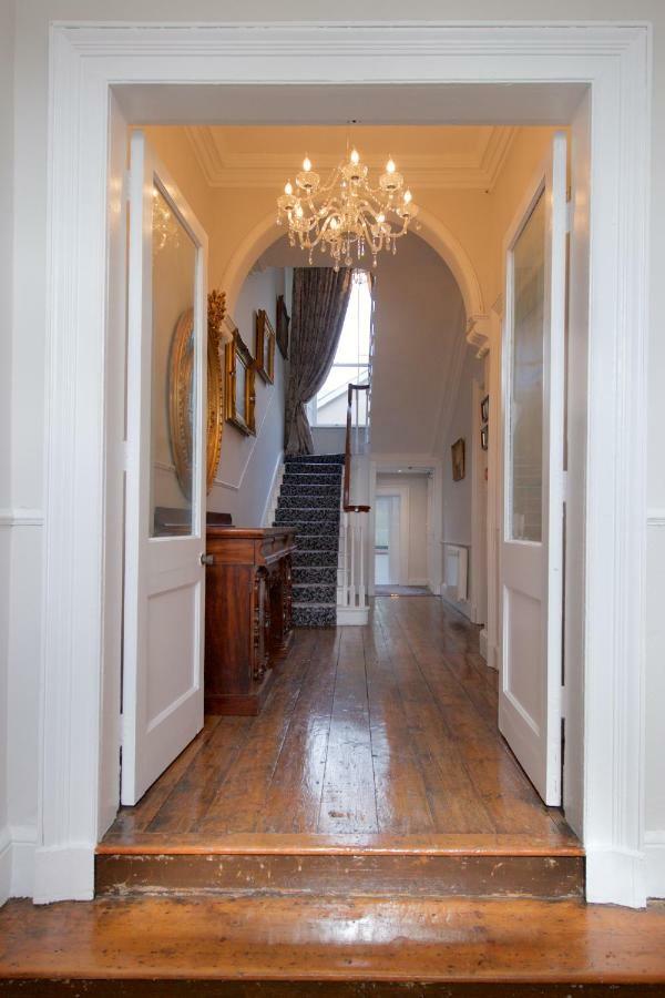 فندق كوركفي  The Townhouse المظهر الخارجي الصورة